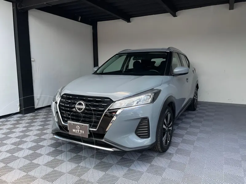 Foto Nissan Kicks Advance usado (2022) color Gris precio $325,000