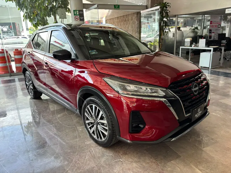 Foto Nissan Kicks Platinum Aut usado (2023) color Rojo precio $389,000