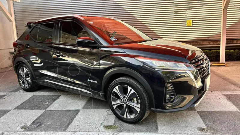 Foto Nissan Kicks Exclusive Aut usado (2023) color Negro precio $360,000