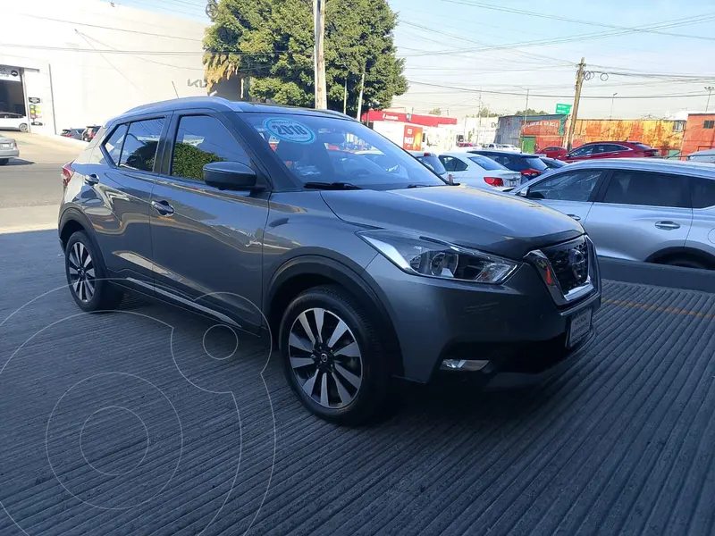 Foto Nissan Kicks Exclusive Aut usado (2018) color Gris precio $225,900