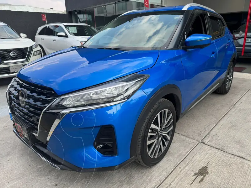 Foto Nissan Kicks Platinum Aut usado (2023) color Azul financiado en mensualidades(enganche $109,000 mensualidades desde $8,335)