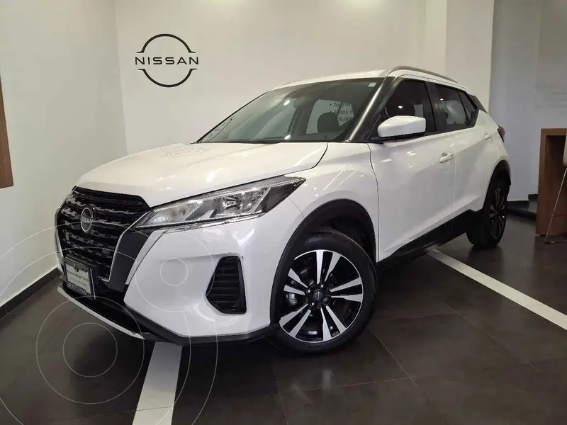 Foto Nissan Kicks Advance Aut usado (2024) color Blanco precio $425,000