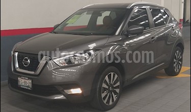 Nissan Kicks Exclusive Aut usado (2018) color Gris precio $295,000