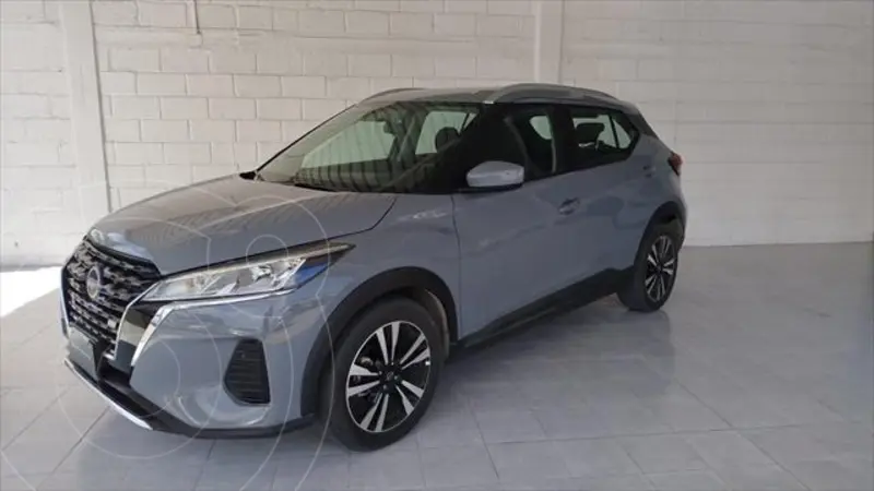 Foto Nissan Kicks Advance usado (2024) color Gris precio $362,000