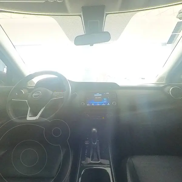 Foto Nissan Kicks Platinum Bi-tono Aut usado (2023) color Rojo precio $389,900