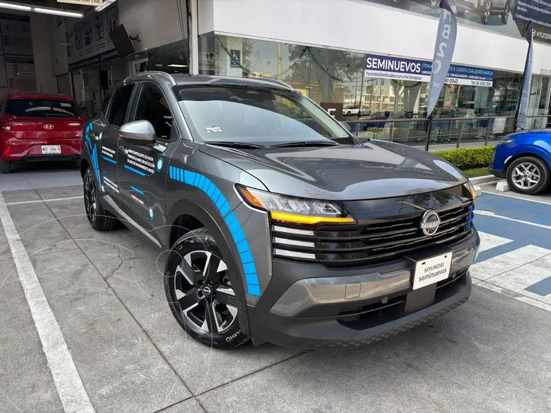 Foto Nissan Kicks Advance usado (2025) color Gris financiado en mensualidades(enganche $190,190 mensualidades desde $8,002)