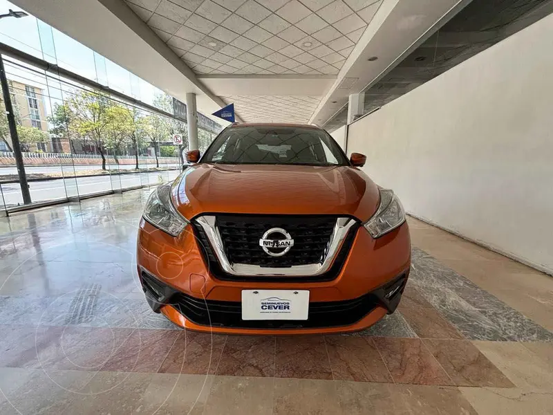 Foto Nissan Kicks Exclusive Aut usado (2019) color Naranja financiado en mensualidades(enganche $72,294 mensualidades desde $7,693)