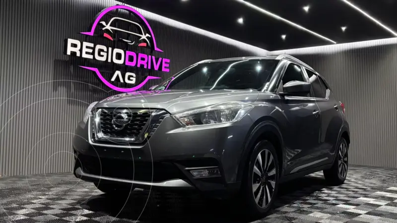 Foto Nissan Kicks Advance Aut usado (2019) color Gris financiado en mensualidades(enganche $53,980 mensualidades desde $6,936)