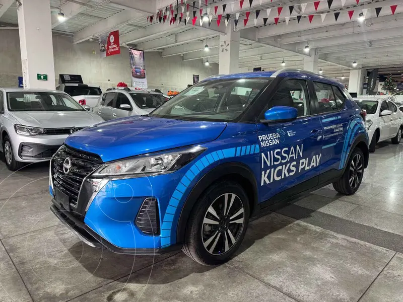Foto Nissan Kicks Advance Aut usado (2024) color Azul financiado en mensualidades(enganche $96,465 mensualidades desde $7,380)