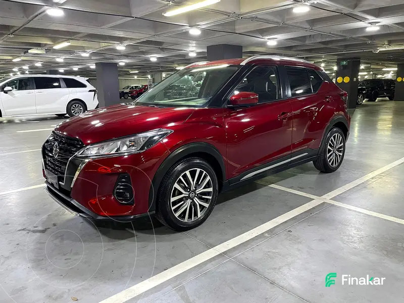 Foto Nissan Kicks Exclusive Aut usado (2021) color Rojo Cobrizo precio $285,000
