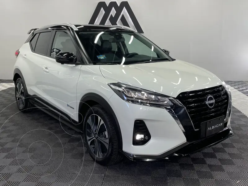 Foto Nissan Kicks Platinum Aut usado (2024) color Blanco precio $419,999