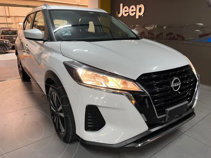 Foto Nissan Kicks Advance usado (2023) color Blanco financiado en mensualidades(enganche $129,162 mensualidades desde $5,549)