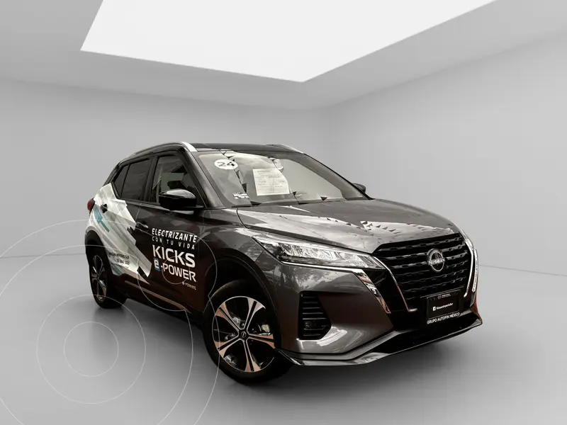 Foto Nissan Kicks Platinum Aut usado (2024) color Gris precio $485,900