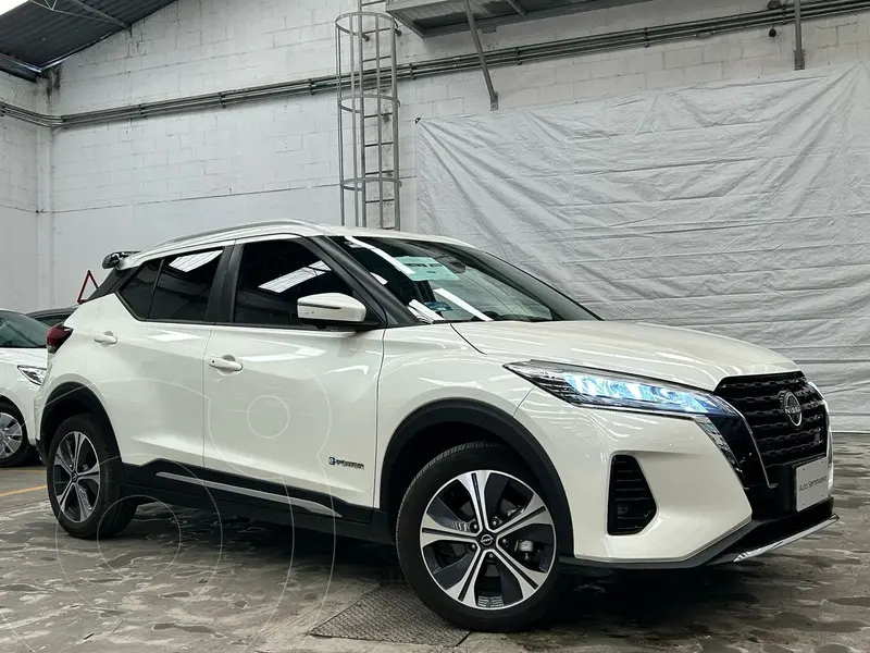 Foto Nissan Kicks Exclusive Aut usado (2023) color Blanco precio $455,000
