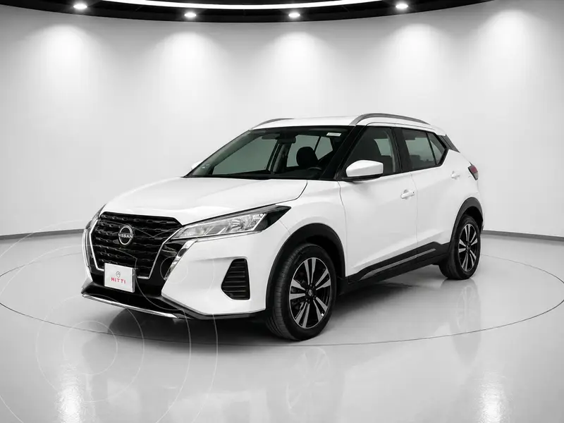 Foto Nissan Kicks Advance usado (2023) color Blanco precio $325,000