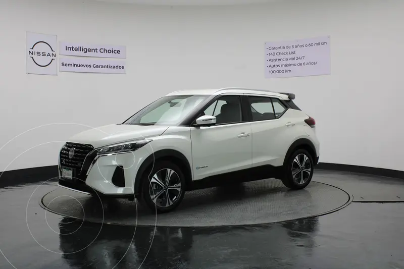Foto Nissan Kicks Advance Aut usado (2024) color Blanco precio $424,900
