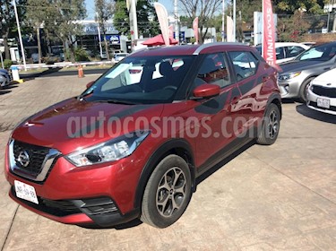 Foto venta Auto Seminuevo Nissan Kicks Sense (2017) color Rojo precio $235,000