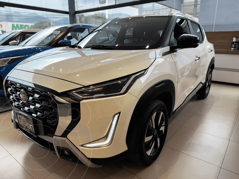 Foto Nissan Magnite 2025 usado (2025) color Rojo financiado en mensualidades(enganche $129,710 mensualidades desde $9,919)