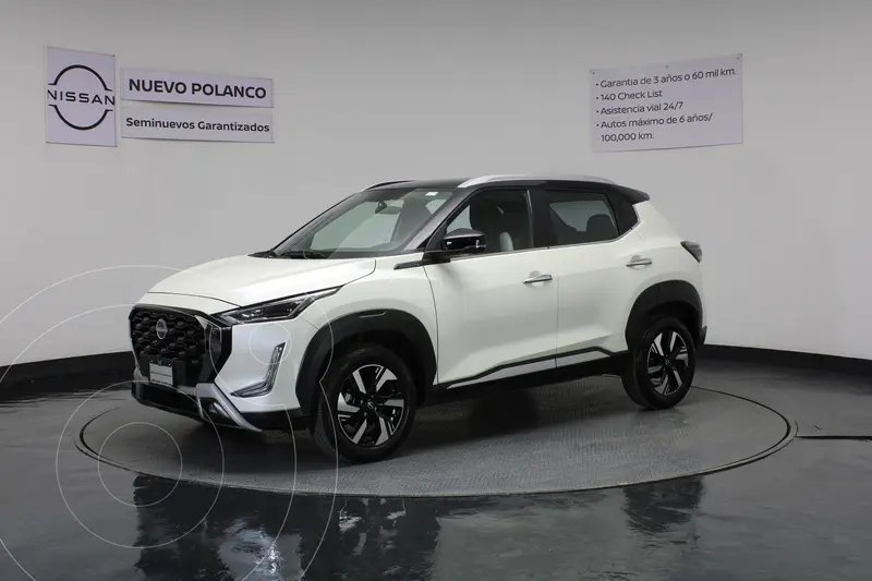 Foto Nissan Magnite Exclusive usado (2025) color Blanco precio $365,660