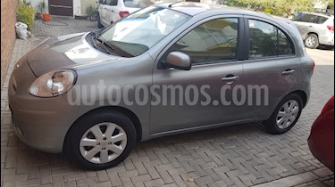 Nissan March Advance usado (2013) color Gris Oxford precio $98,000