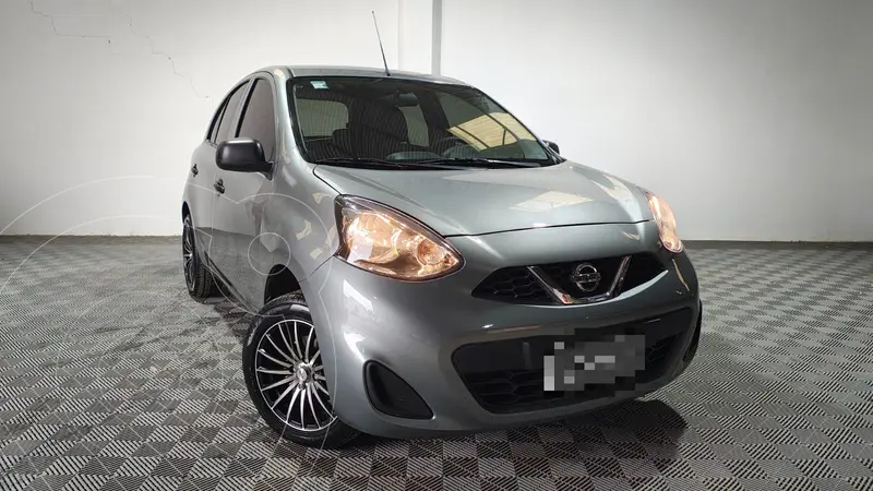 Foto Nissan March Active usado (2017) color Gris Oscuro precio $16.856.000