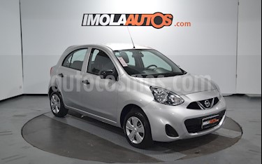 Nissan March Active usado (2018) color Gris Plata precio $520.000