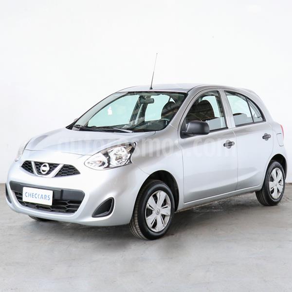 Nissan March Active usado (2018) color Gris Plata precio $670.000