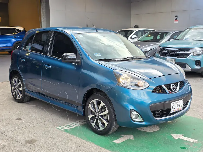 Foto Nissan March SR NAVI usado (2018) color Azul precio $210,000