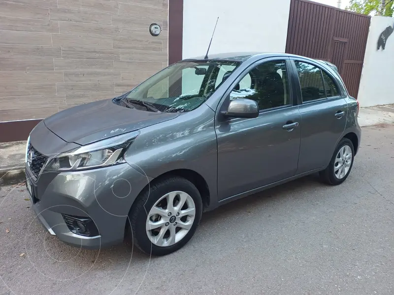 Foto Nissan March Advance Aut usado (2023) color Gris Oxford precio $245,000
