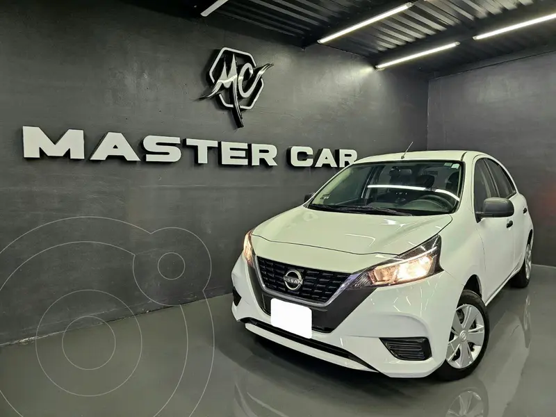 Foto Nissan March Sense Aut usado (2024) color Blanco precio $259,000
