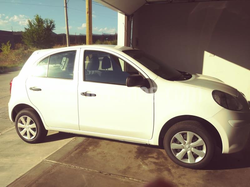 Nissan March Active usado (2020) color Blanco precio $160,000