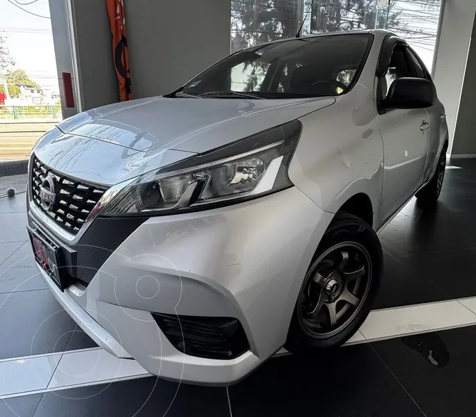 Foto Nissan March Sense usado (2022) color plateado financiado en mensualidades(enganche $53,138 mensualidades desde $4,063)