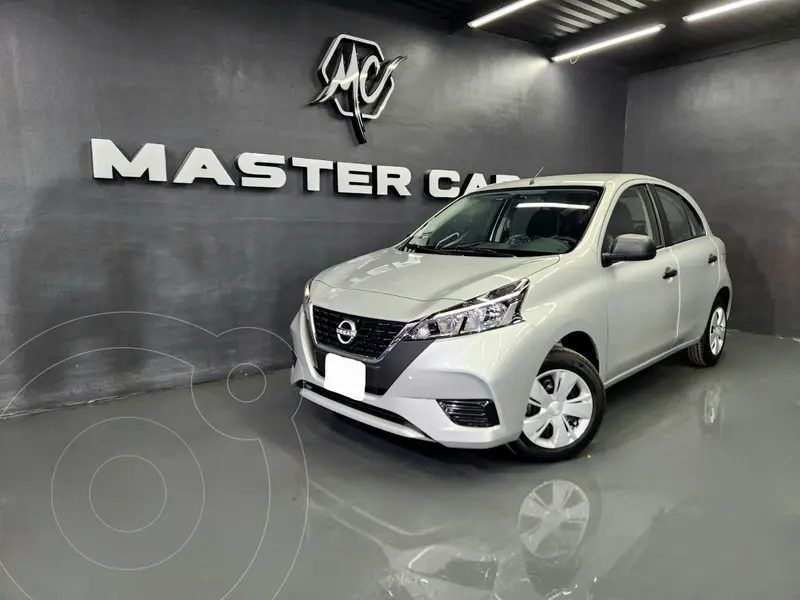 Foto Nissan March Sense usado (2025) color plateado precio $273,000
