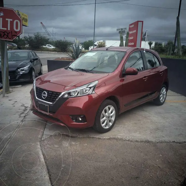 Foto Nissan March Advance Aut usado (2025) color Rojo precio $317,414