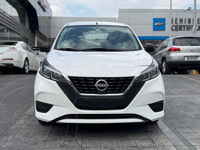 Foto Nissan March Sense usado (2023) color Blanco financiado en mensualidades(enganche $65,805 mensualidades desde $4,384)