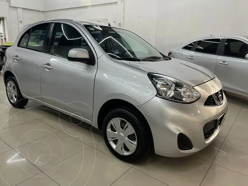 Foto Nissan March Sense Aut usado (2020) color plateado precio $209,000