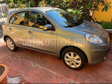 Nissan March Advance usado (2013) color Gris Plata precio $110,000
