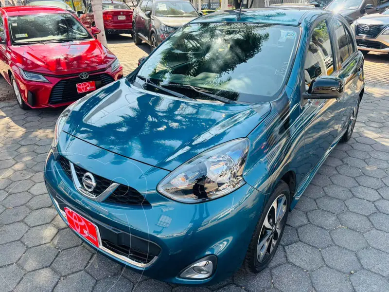 Foto Nissan March SR usado (2018) color Azul precio $197,000