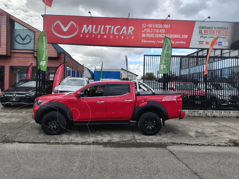 Foto Nissan Navara 2.3L S 4x4 DC usado (2022) color Rojo financiado en cuotas(pie $4.225.000)