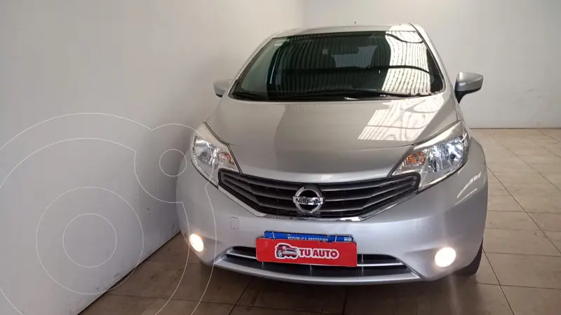 Foto Nissan Note Sense usado (2017) color Plata precio $16.500.000