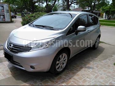 Nissan Note Exclusive CVT usado (2015) color Plata precio $620.000