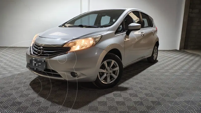 Foto Nissan Note Sense usado (2018) color Plata precio $18.130.000