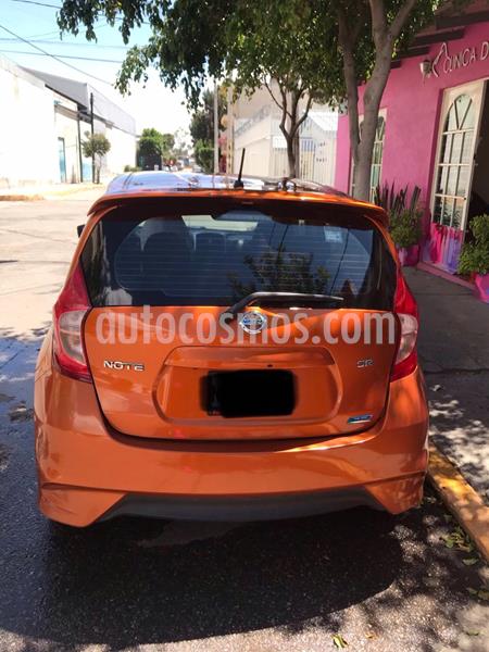 foto Nissan Note SR Aut usado (2017) color Naranja precio $205,000