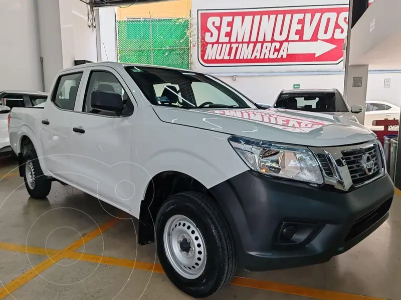 Foto Nissan NP300 Doble Cabina SE A/A Paq. de Seg. usado (2020) color Blanco precio $341,900