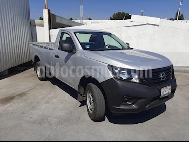 Nissan NP300 Doble Cabina 2P L4/2.4 MAN usado (2017) color Gris precio $238,000