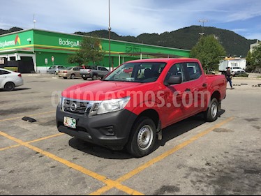 Nissan NP300 Doble Cabina SE A/A Paq. de Seg. usado (2011) color Rojo precio $240,000