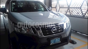 Foto Nissan NP300 Doble Cabina SE A/A usado (2016) color Blanco precio $220,000