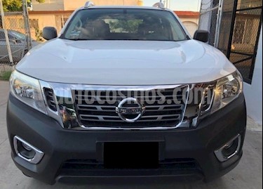 Foto venta Auto Seminuevo Nissan NP300 Frontier LE A/A (2017) color Blanco precio $188,400