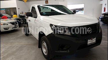 foto Nissan NP300 2.4L Chasis Dh Paquete de seguridad usado (2018) color Blanco precio $235,000