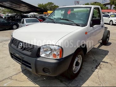 Foto venta Auto usado Nissan NP300 2.4L Chasis Dh (2014) color Blanco precio $141,000